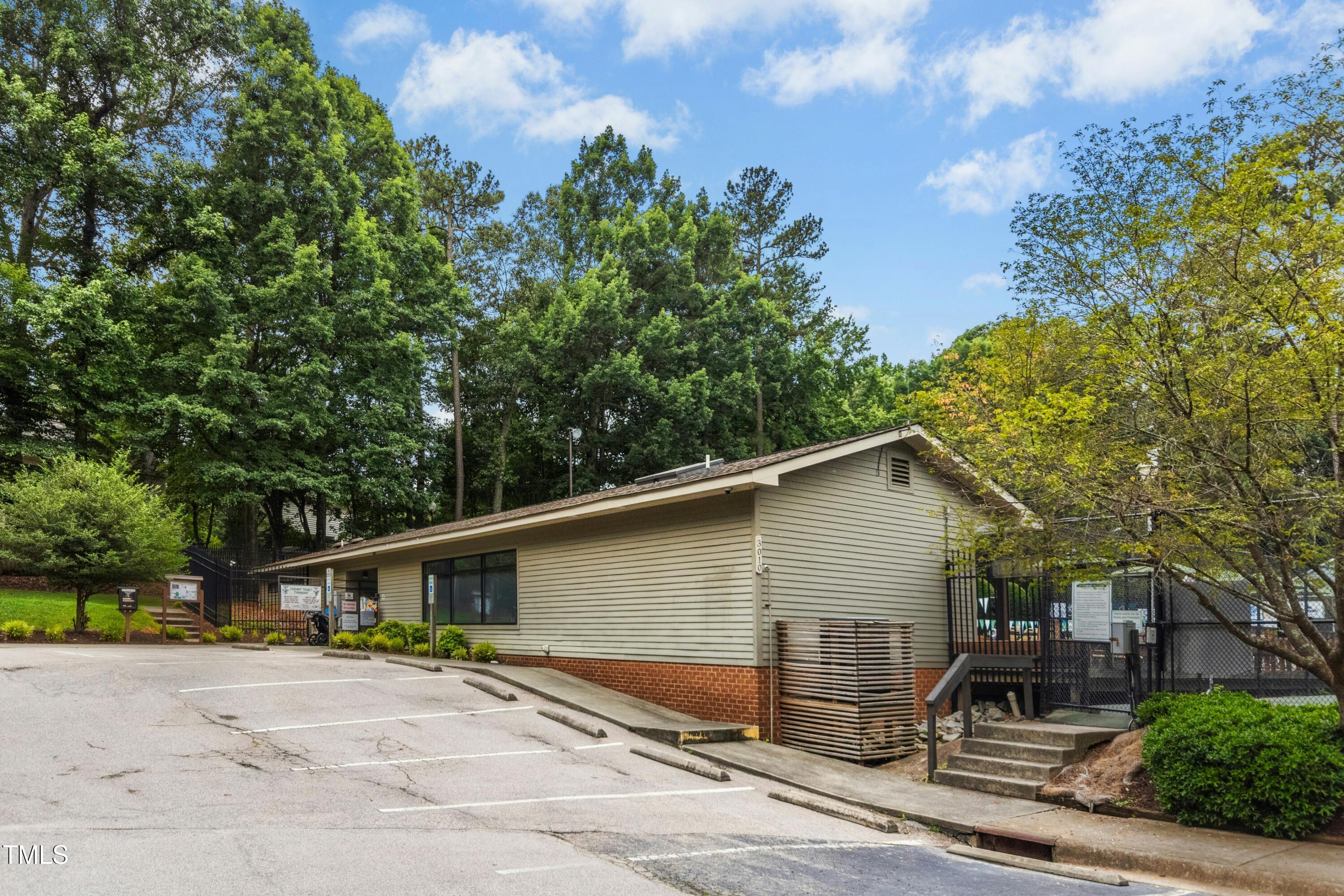 8513 Buscot Court Raleigh, NC 27615 - Photo 31 of 40 032-483395-IMG_4751