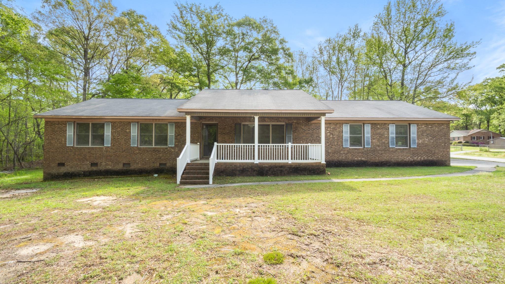 600 Community Lane Lancaster, SC 29720 - Photo 1 of 35 Gallery Image 1