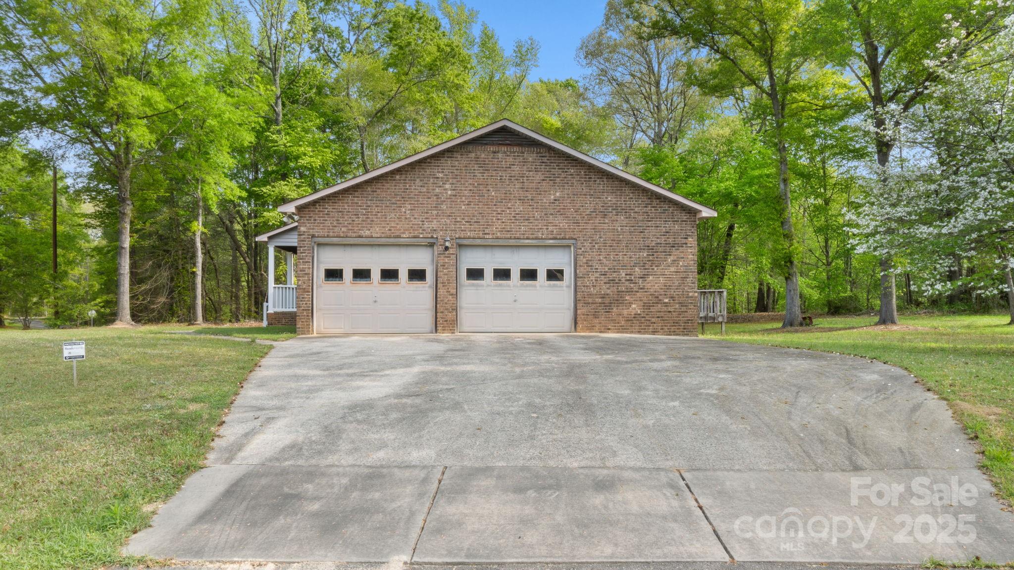 600 Community Lane Lancaster, SC 29720 - Photo 3 of 35 Gallery Image 3