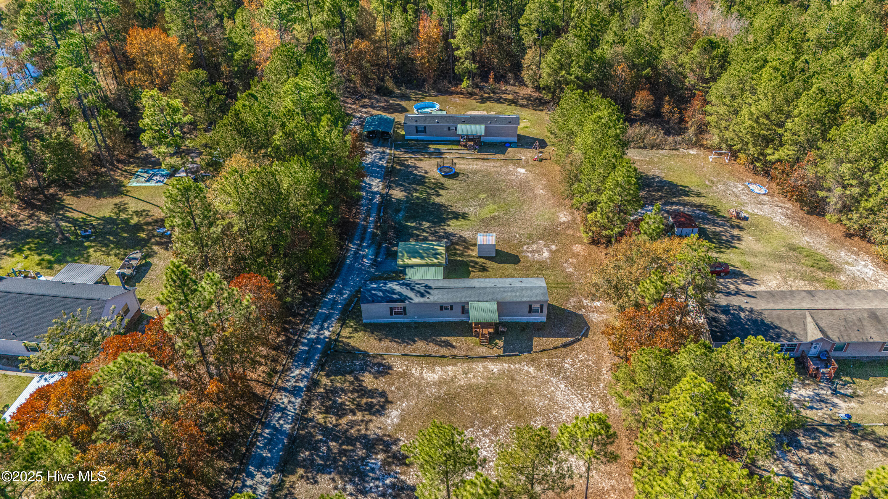 406 Wiregrass Road Rockingham, NC 28379 - Photo 22 of 33 DJI_20251106133110_0015_D