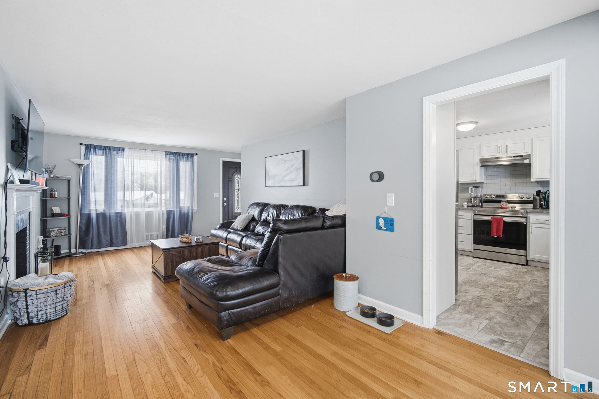 273 Forest Drive Wethersfield, CT 06109 - Photo 7 of 34