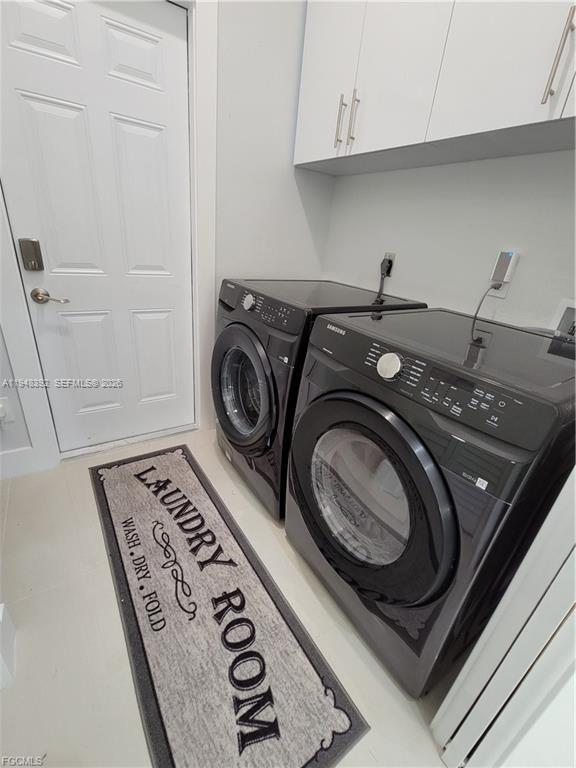 237 Southwest 47th Street Cape Coral, FL 33914 - Photo 18 of 50 a utility room with dryer and washer