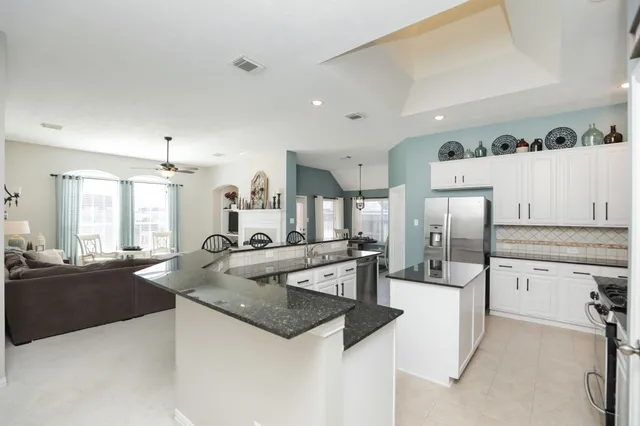 $385,000 | 1214 Berwick Manor Court, Spring, TX 77379