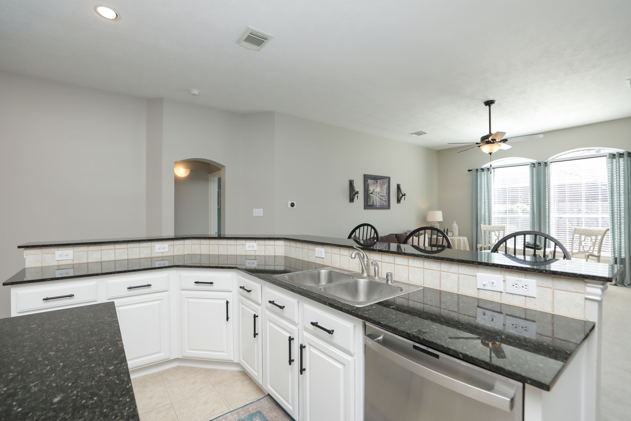 1214 Berwick Manor Court Spring, TX 77379 - Photo 18 of 38