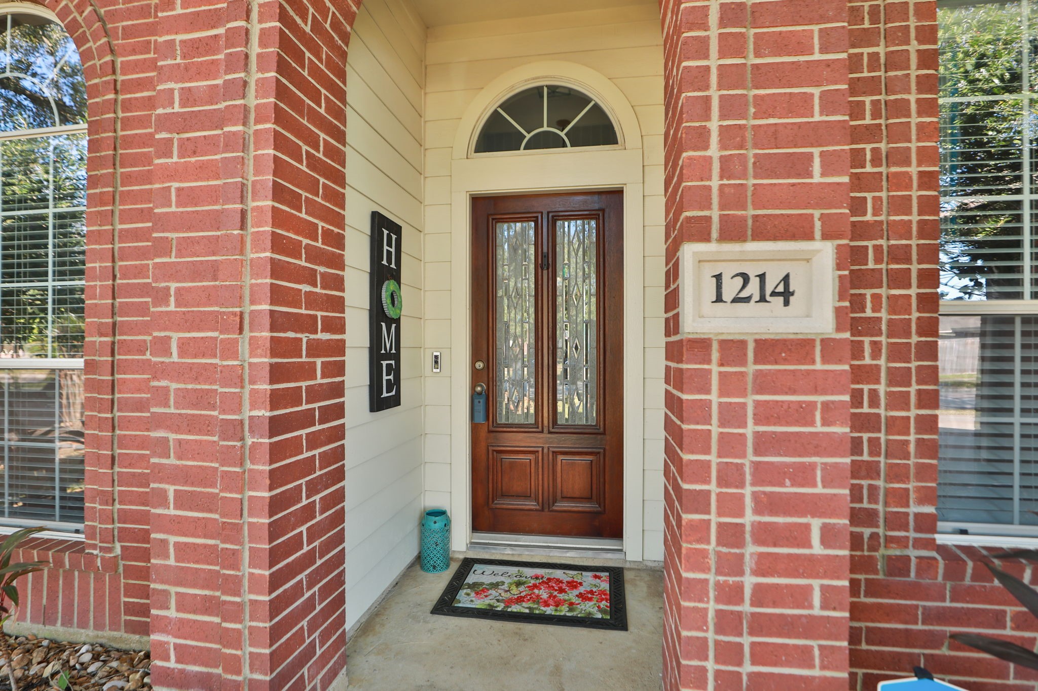 1214 Berwick Manor Court Spring, TX 77379 - Photo 5 of 38