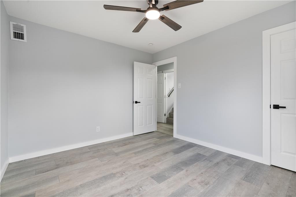 3030 Shady Avenue Pittsburgh, PA 15217 - Photo 14 of 31 a view of an empty room