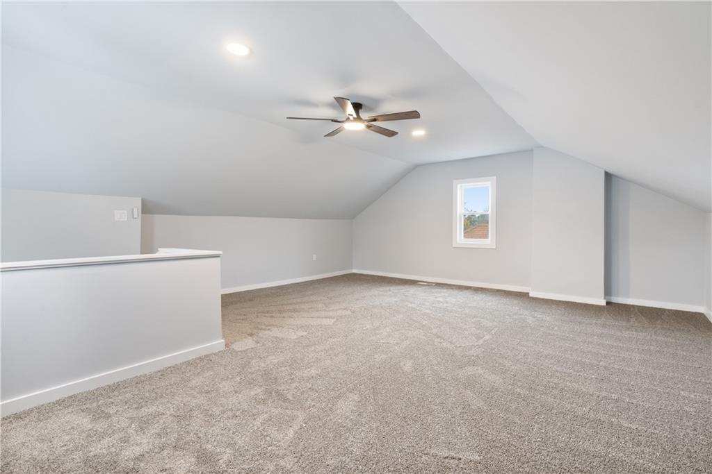 3030 Shady Avenue Pittsburgh, PA 15217 - Photo 24 of 31 an empty room with ceiling fan and windows