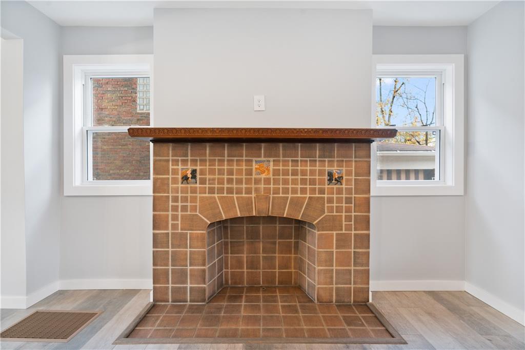 3030 Shady Avenue Pittsburgh, PA 15217 - Photo 7 of 31 a bathroom with a shower