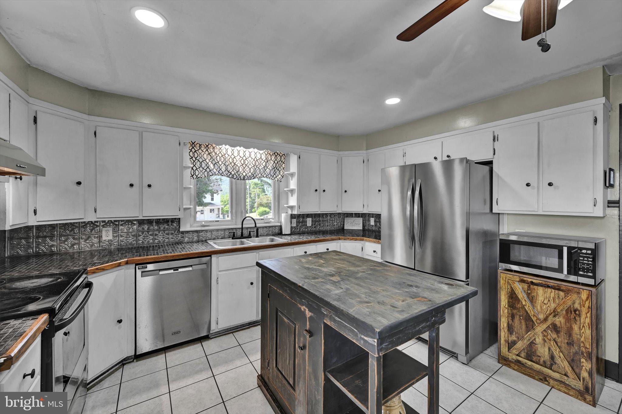 310 South Goodspring Road Hegins, PA 17938 - Photo 16 of 43
