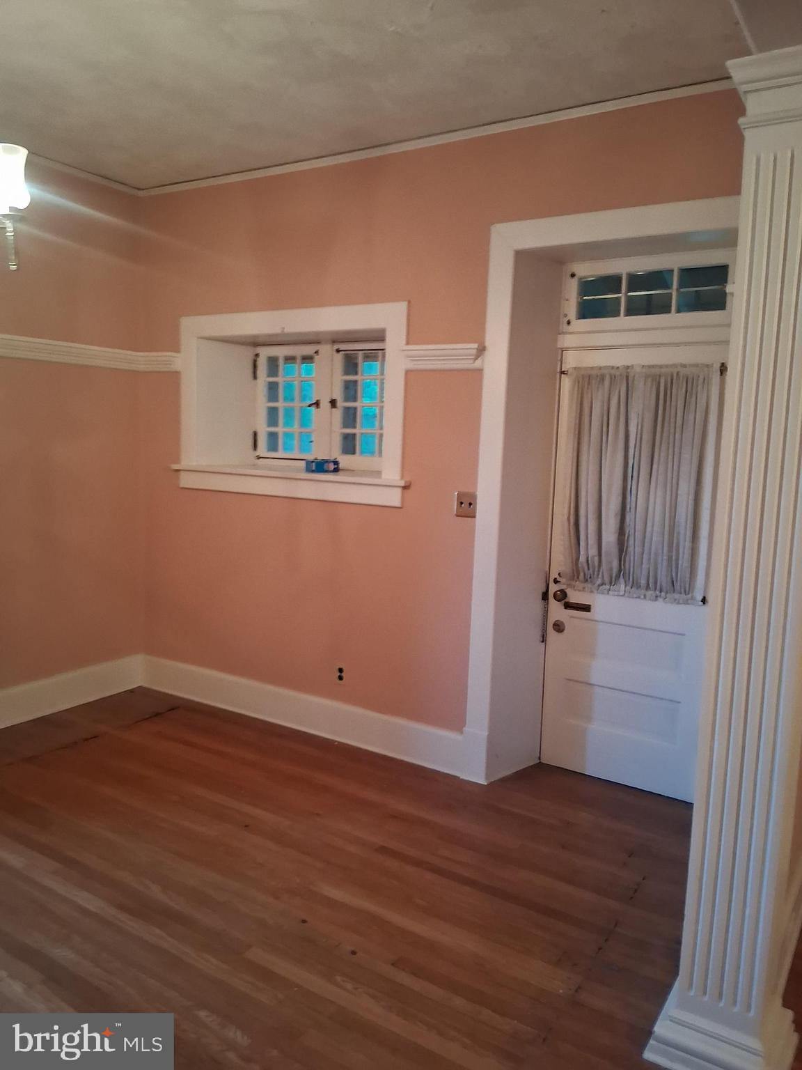 1000 Walnut Avenue Baltimore, MD 21229 - Photo 13 of 52 Dining Room