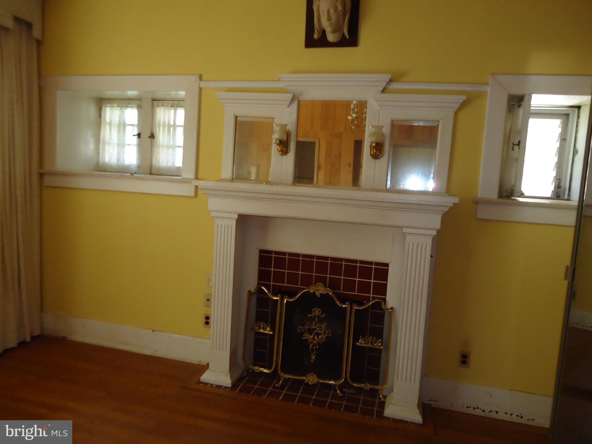 1000 Walnut Avenue Baltimore, MD 21229 - Photo 15 of 52 Primary Bedroom