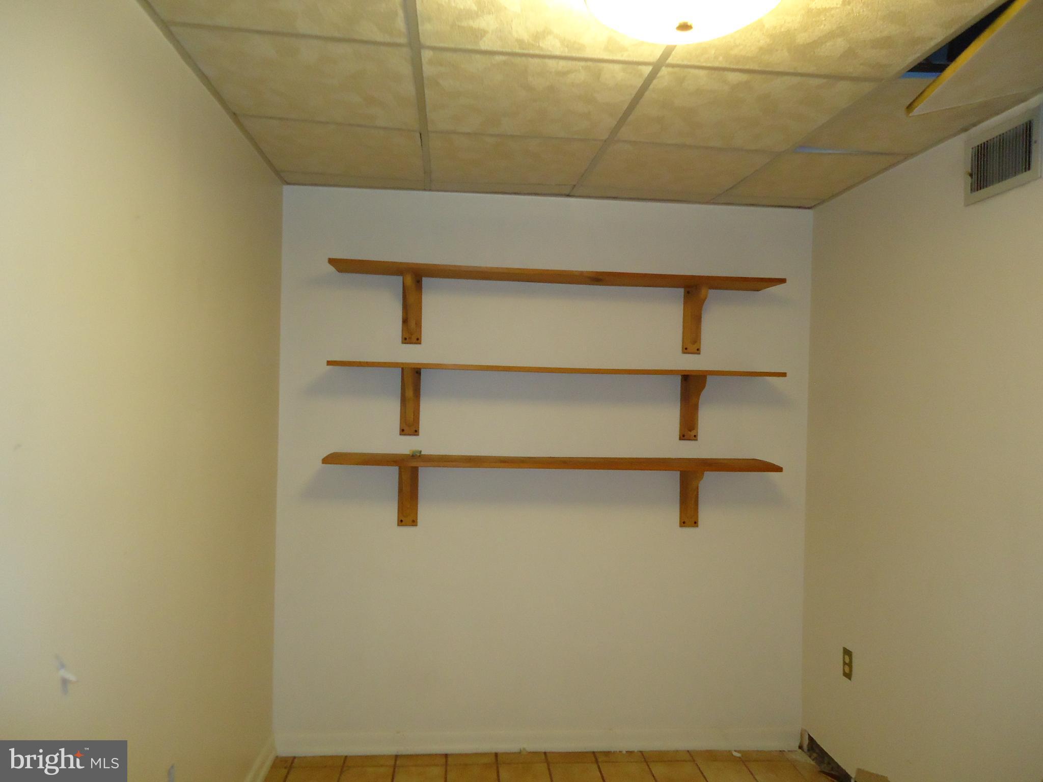 1000 Walnut Avenue Baltimore, MD 21229 - Photo 33 of 52 Lower Level Den or Study