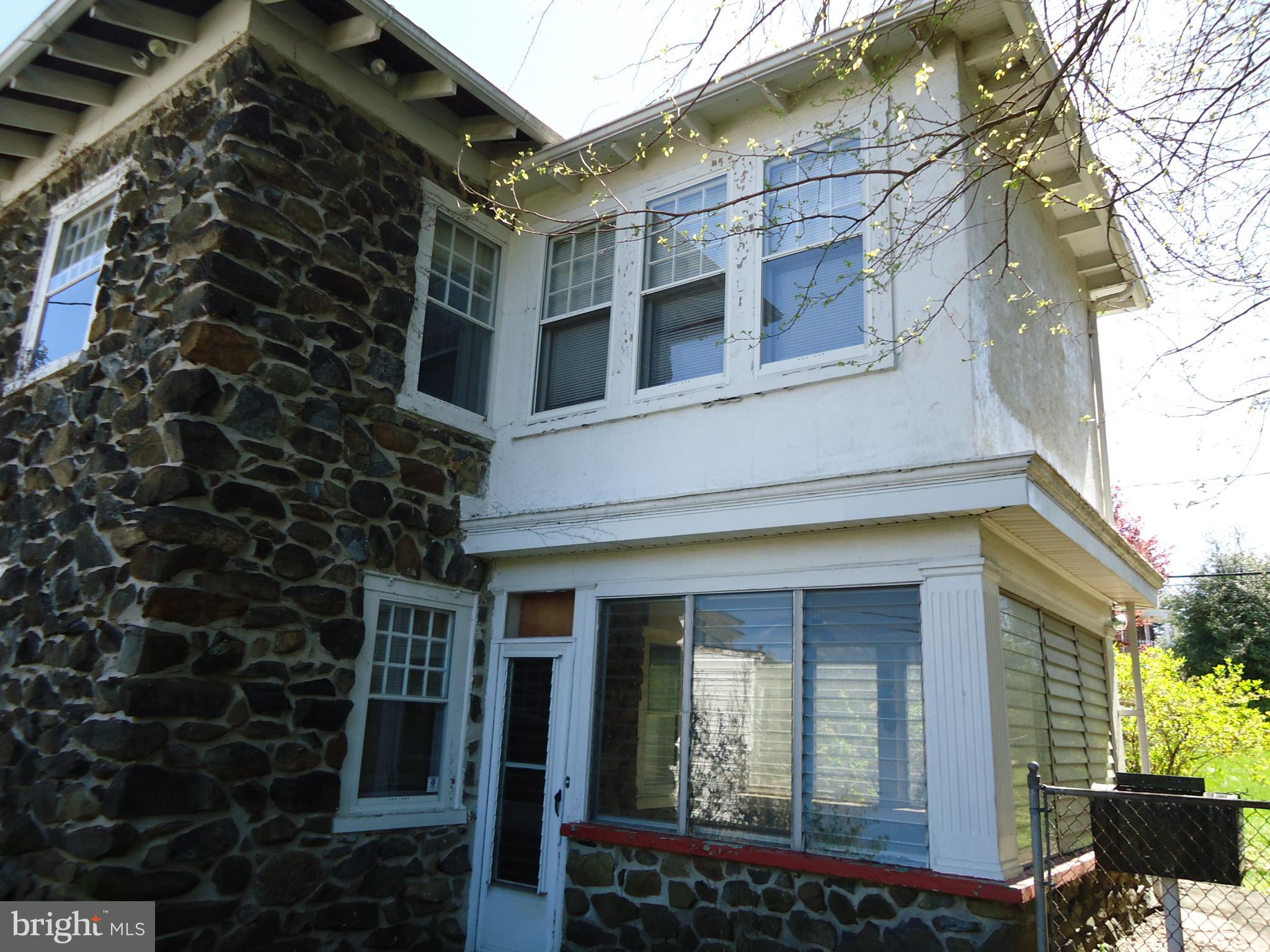 1000 Walnut Avenue Baltimore, MD 21229 - Photo 43 of 52 Sunroom