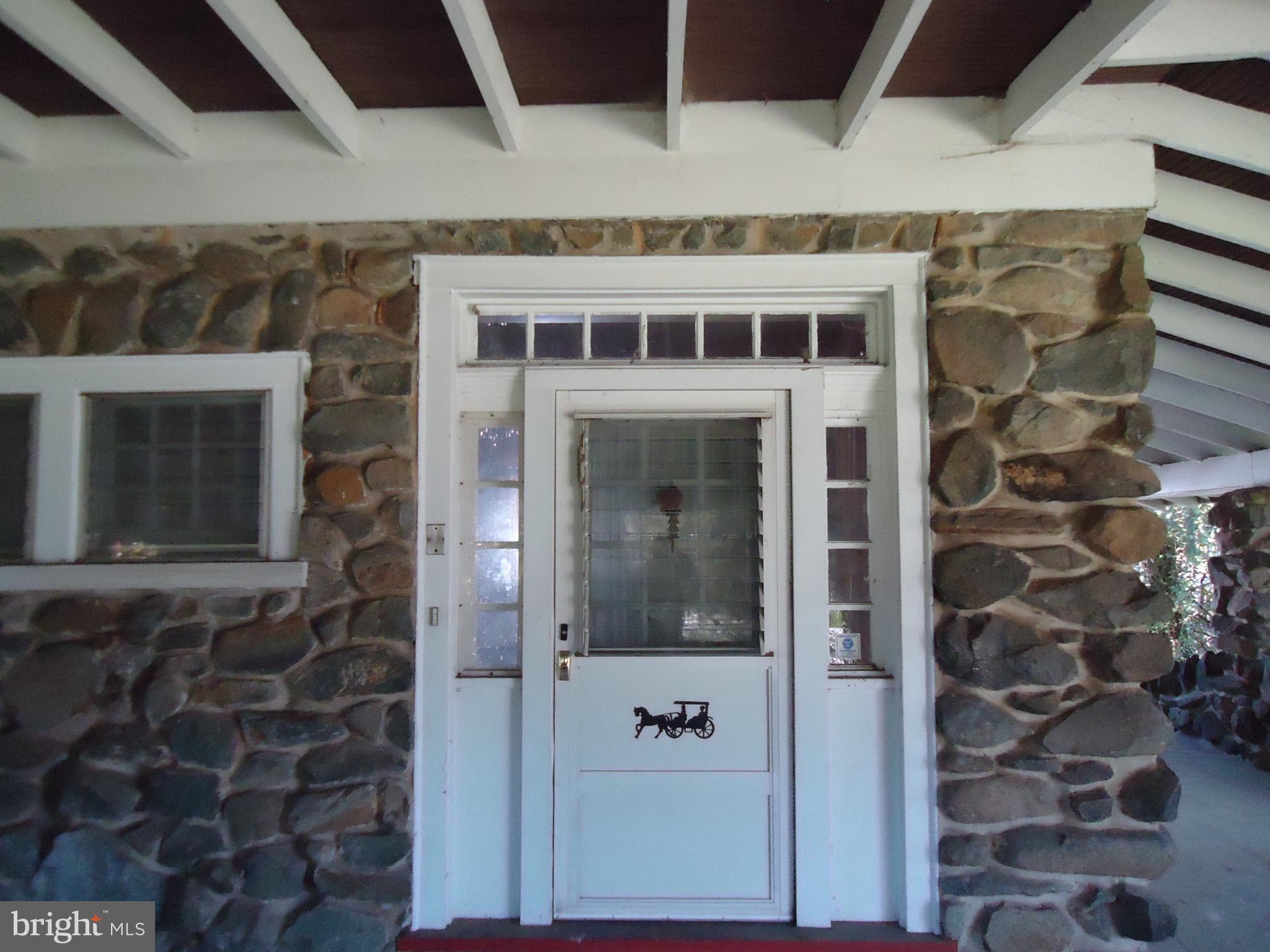 1000 Walnut Avenue Baltimore, MD 21229 - Photo 5 of 52 Front Door