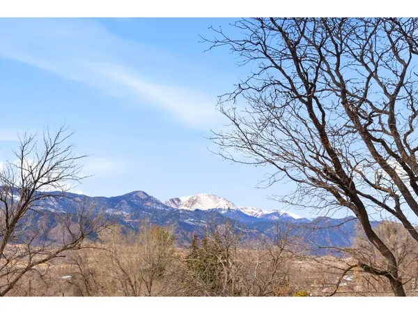 $1,150,000 | 321 Graceland Grove, Colorado Springs, CO 80904