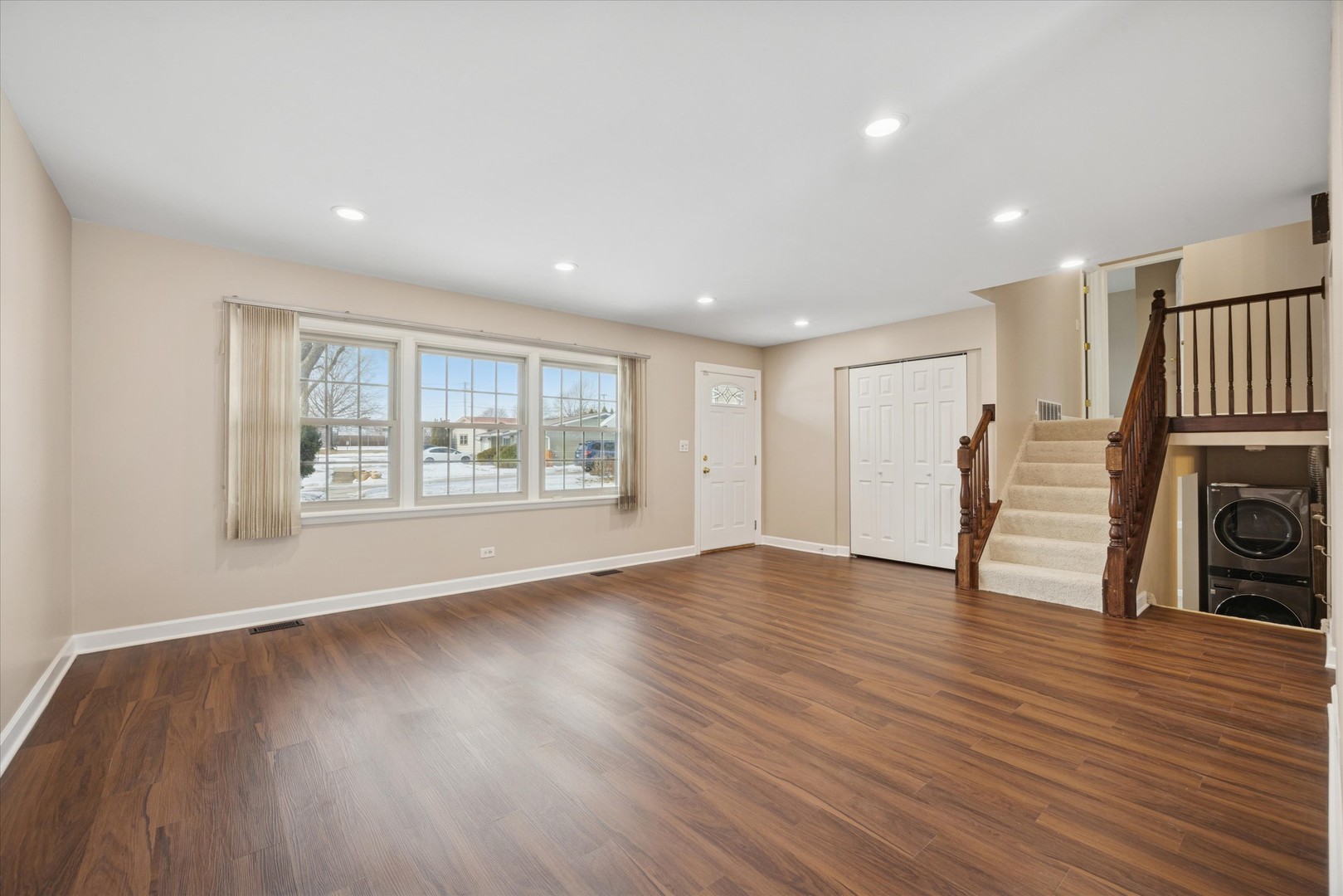 7211 Longmeadow Lane Hanover Park, IL 60133 - Photo 3 of 19