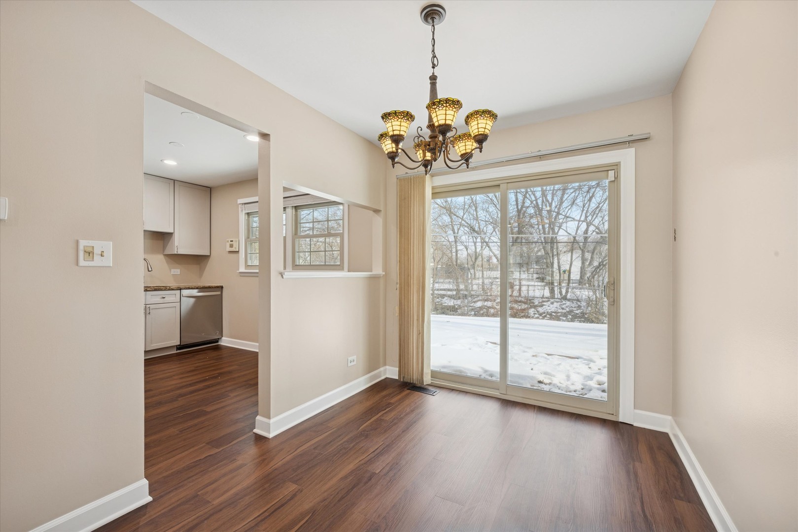 7211 Longmeadow Lane Hanover Park, IL 60133 - Photo 4 of 19