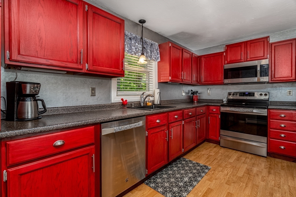 6 Seneca Drive Ashburnham, MA 01430 - Photo 9 of 42