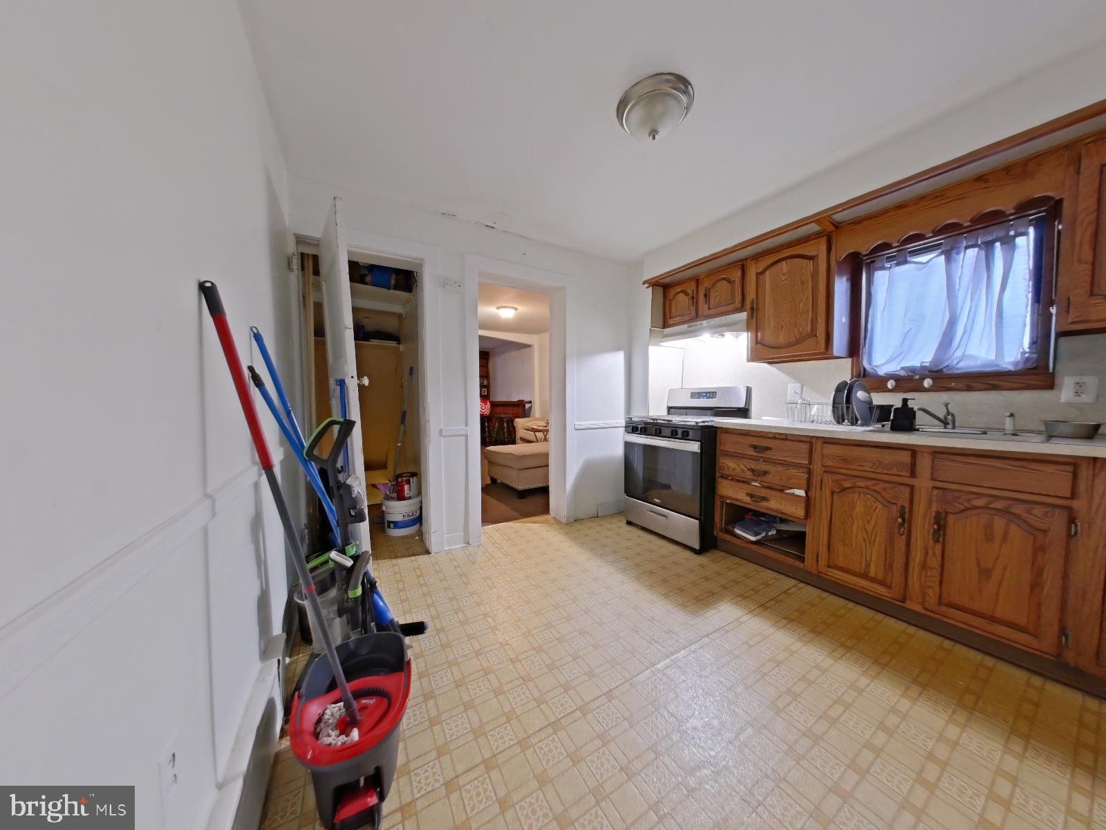 3150 Arbor Street Philadelphia, PA 19134 - Photo 15 of 28 Kitchen
