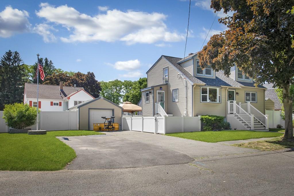 17 Krochmal Road Peabody, MA 01960 - Photo 1 of 40 Gallery Image 1