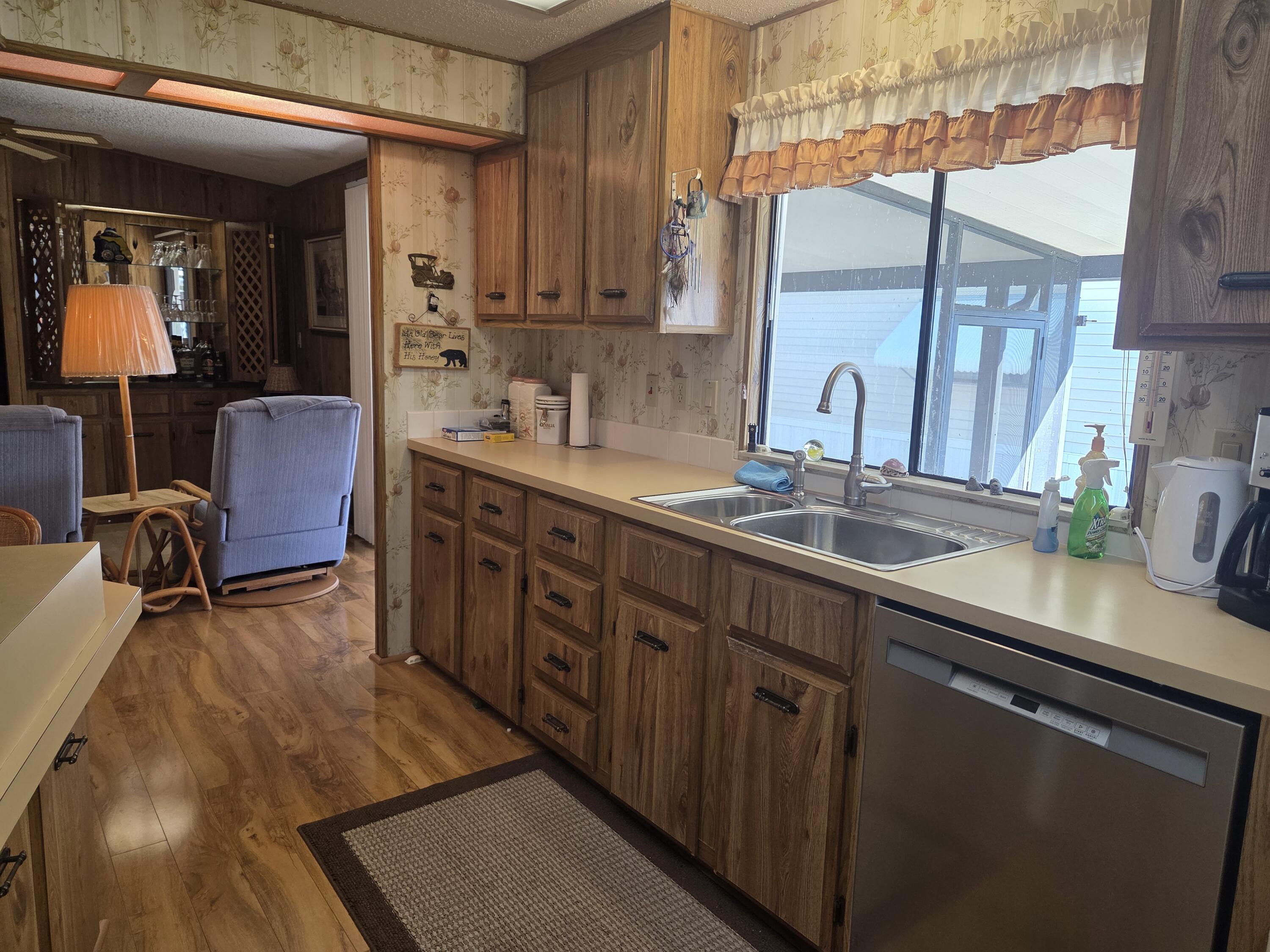 7375 Southeast Independence Avenue Hobe Sound, FL 33455 - Photo 10 of 25 kitchen