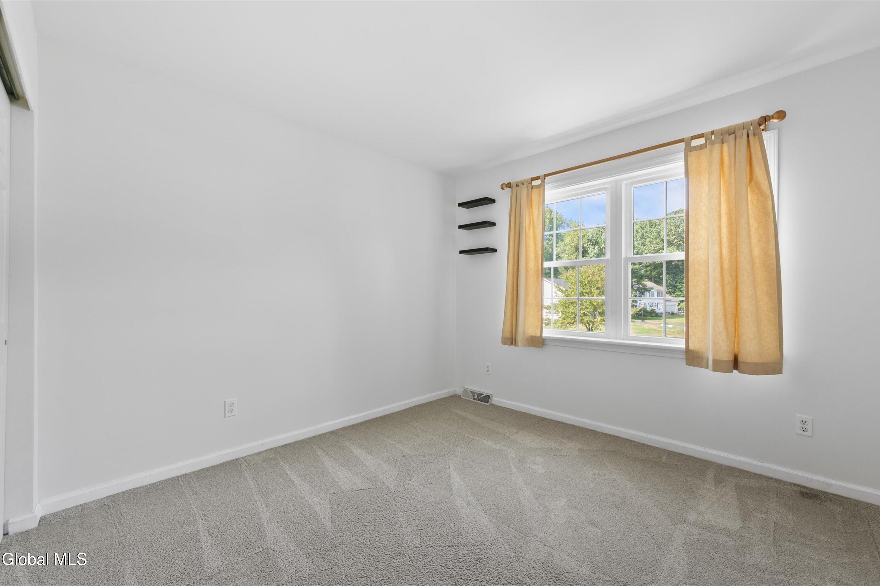 47 New Netherland Way Halfmoon, NY 12065 - Photo 35 of 48 43-47 New Netherland Way-27