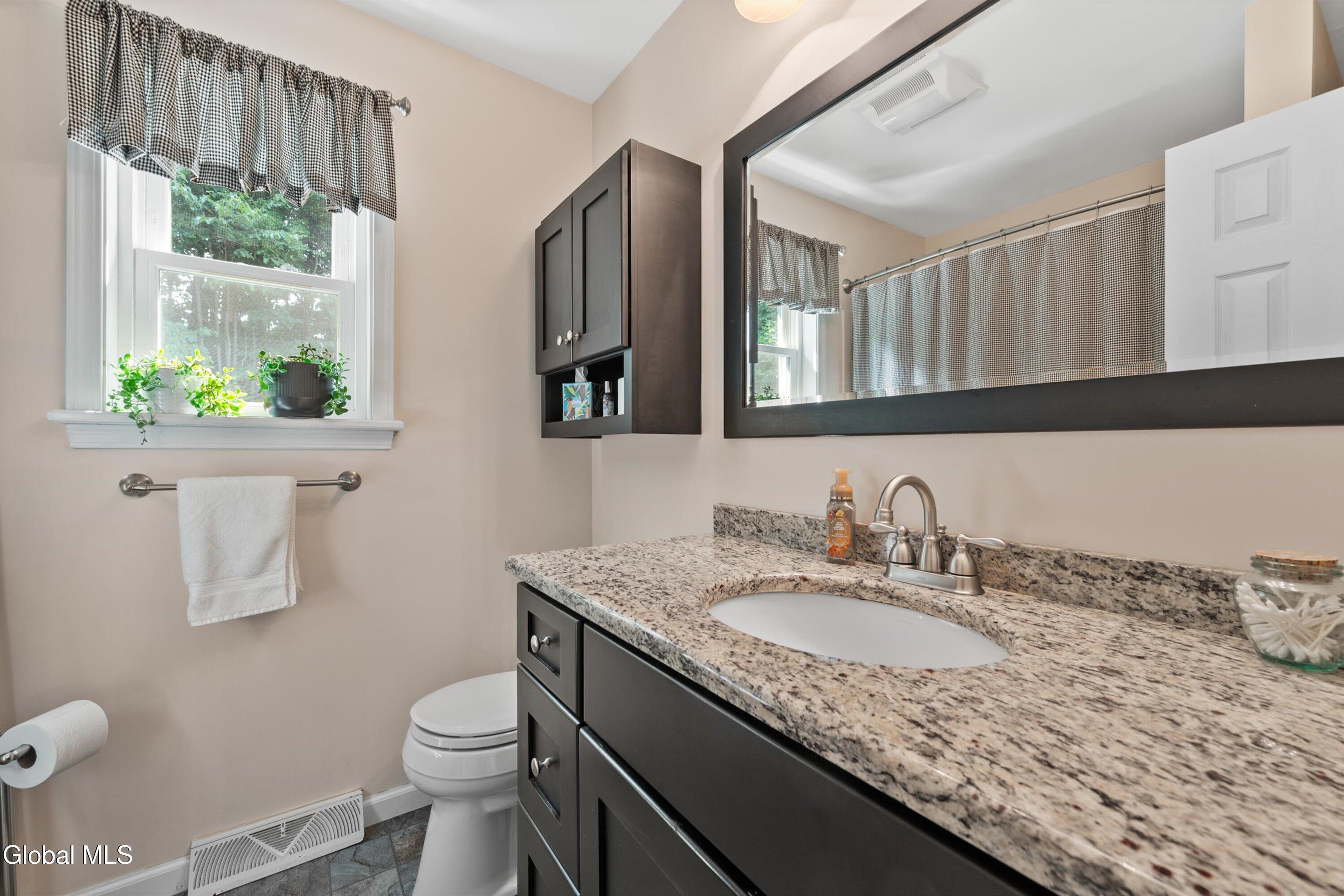 47 New Netherland Way Halfmoon, NY 12065 - Photo 36 of 48 44-47 New Netherland Way-28