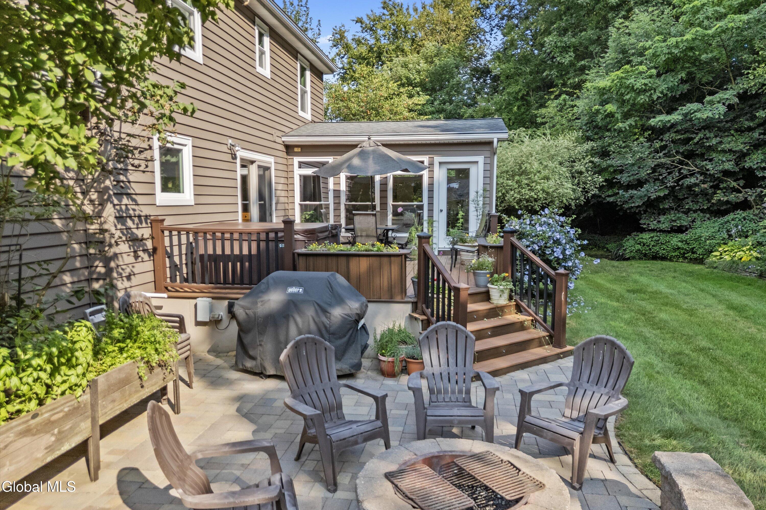 47 New Netherland Way Halfmoon, NY 12065 - Photo 48 of 48 15-47 New Netherland Way-36