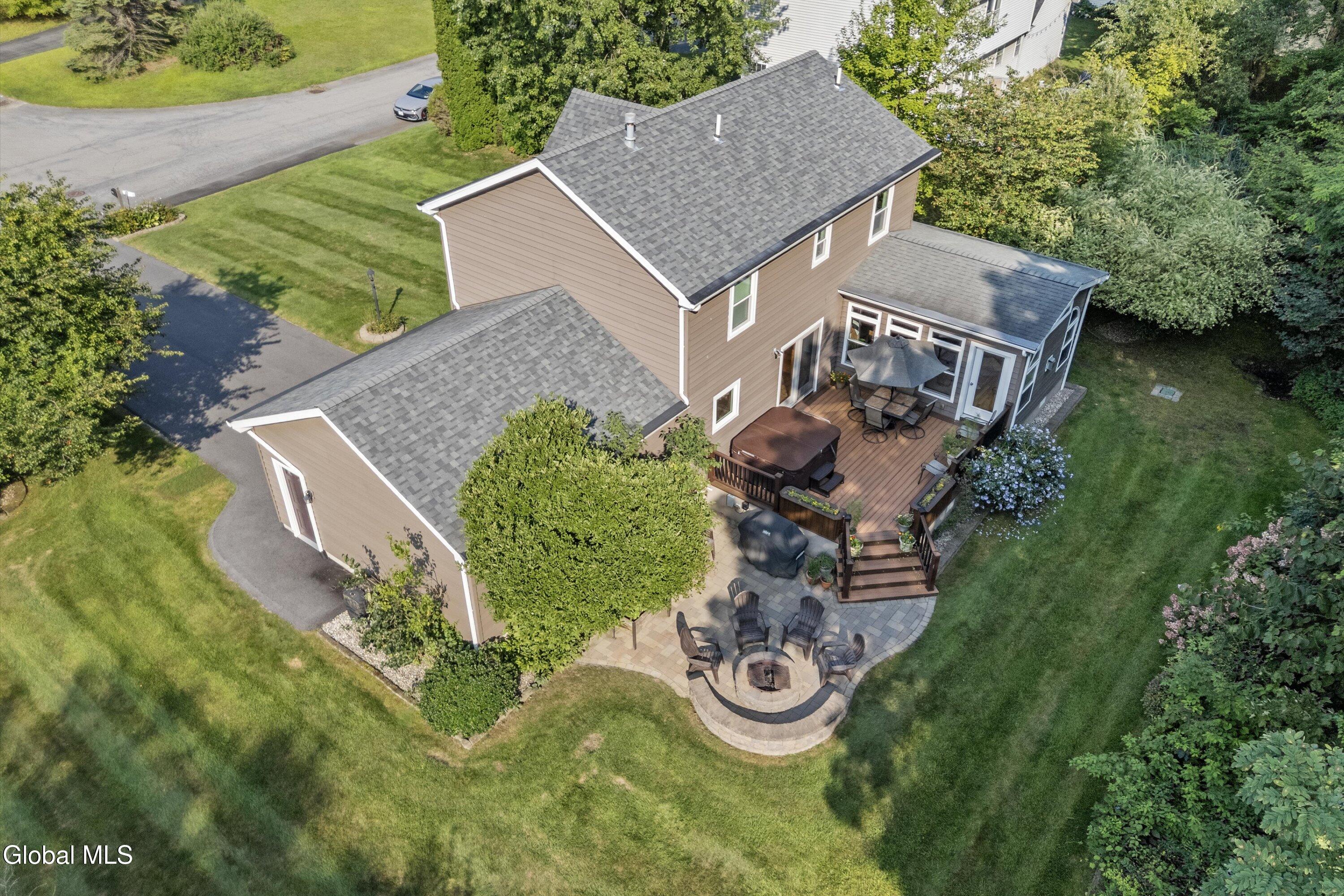 47 New Netherland Way Halfmoon, NY 12065 - Photo 8 of 48 09-47 New Netherland Way-39