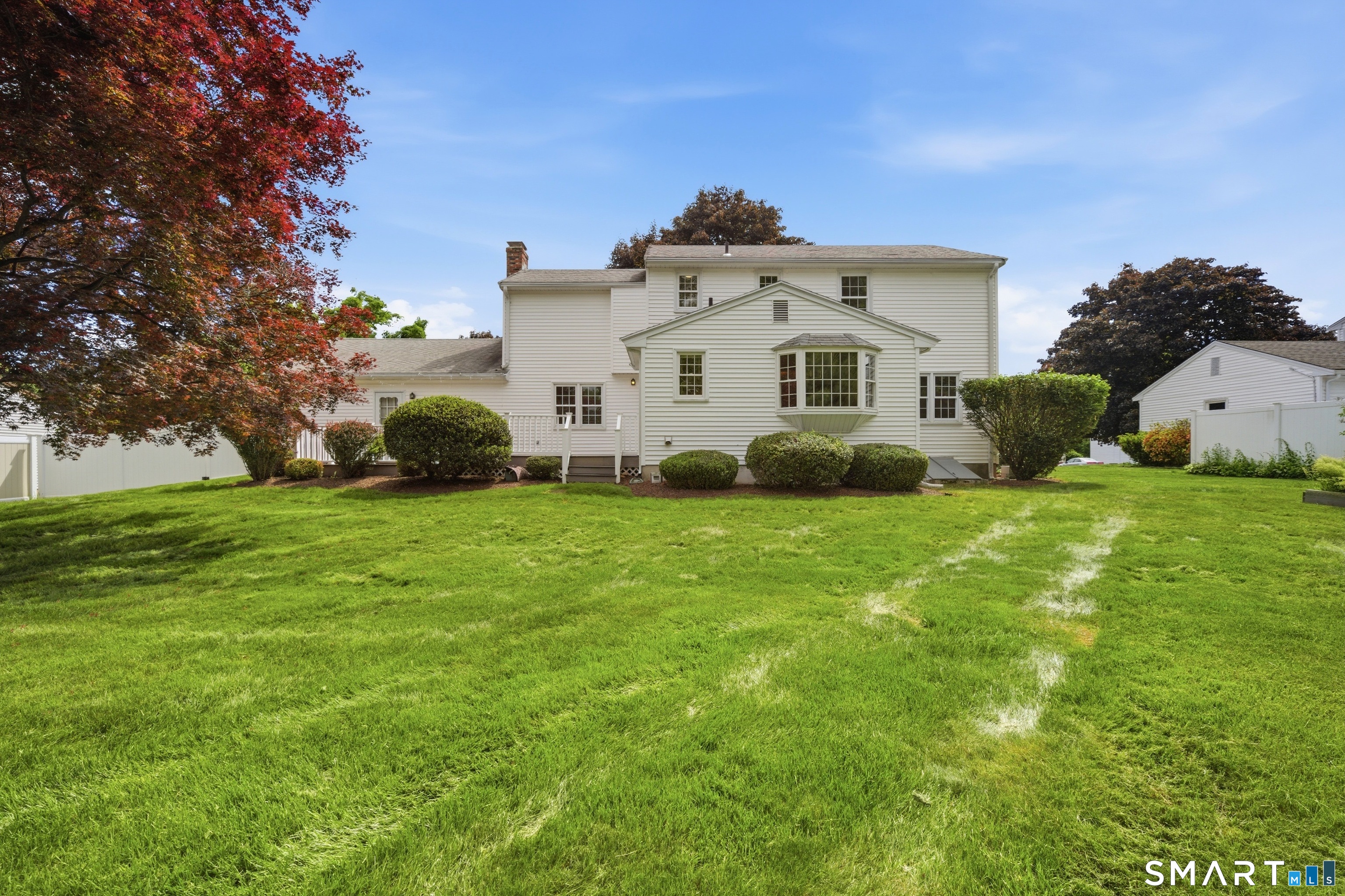 211 Valley View Road Manchester, CT 06040 - Photo 37 of 39 a front view of a house with garden
