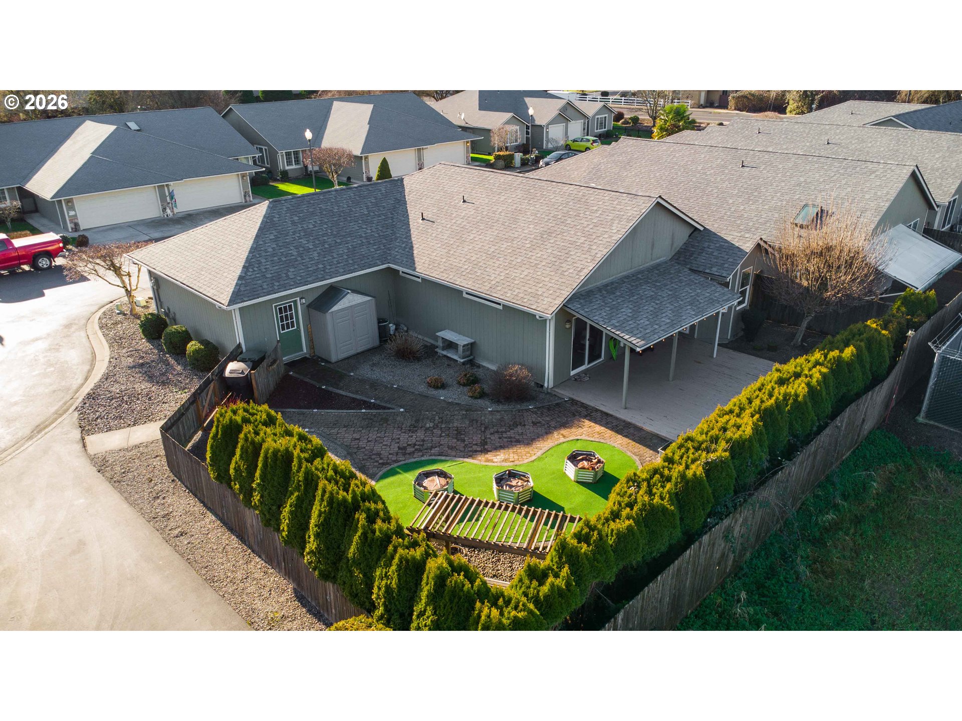 5558 Solo Point Drive Longview, WA 98632 - Photo 36 of 40 a picture of a table and chairs in patio
