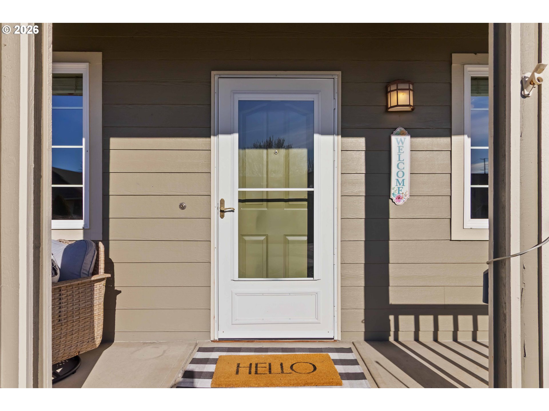 5558 Solo Point Drive Longview, WA 98632 - Photo 4 of 40 a view of front door