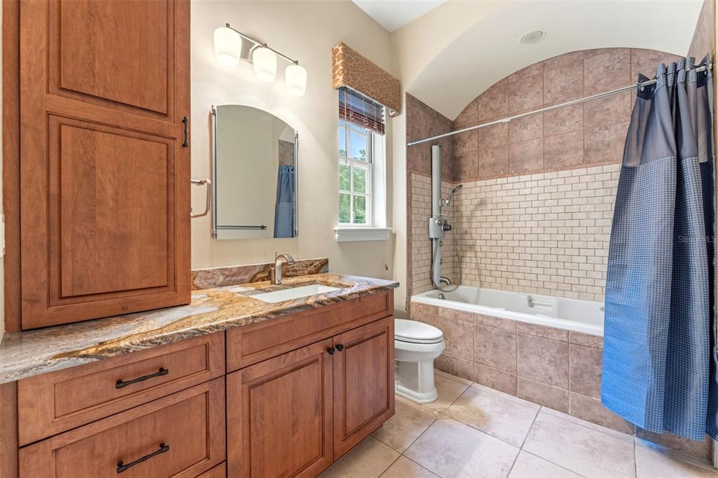 18901 Lakes Edge Way Odessa, FL 33556 - Photo 18 of 91