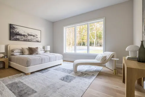 $6,495,000 | 2069 Deerfield Road, Sag Harbor, NY 11963