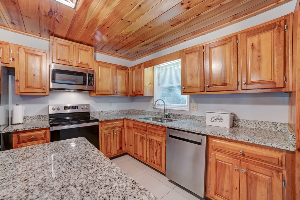 176 Bible Baptist Road Ellijay, GA 30536 - Photo 14 of 21