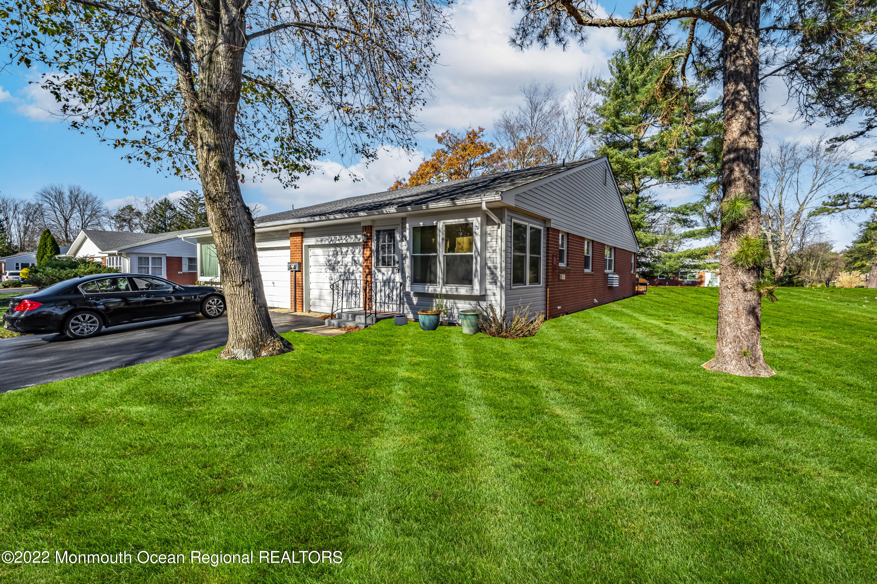 121 Constitution Boulevard, Unit B Whiting, NJ 08759 - Photo 18 of 20 2