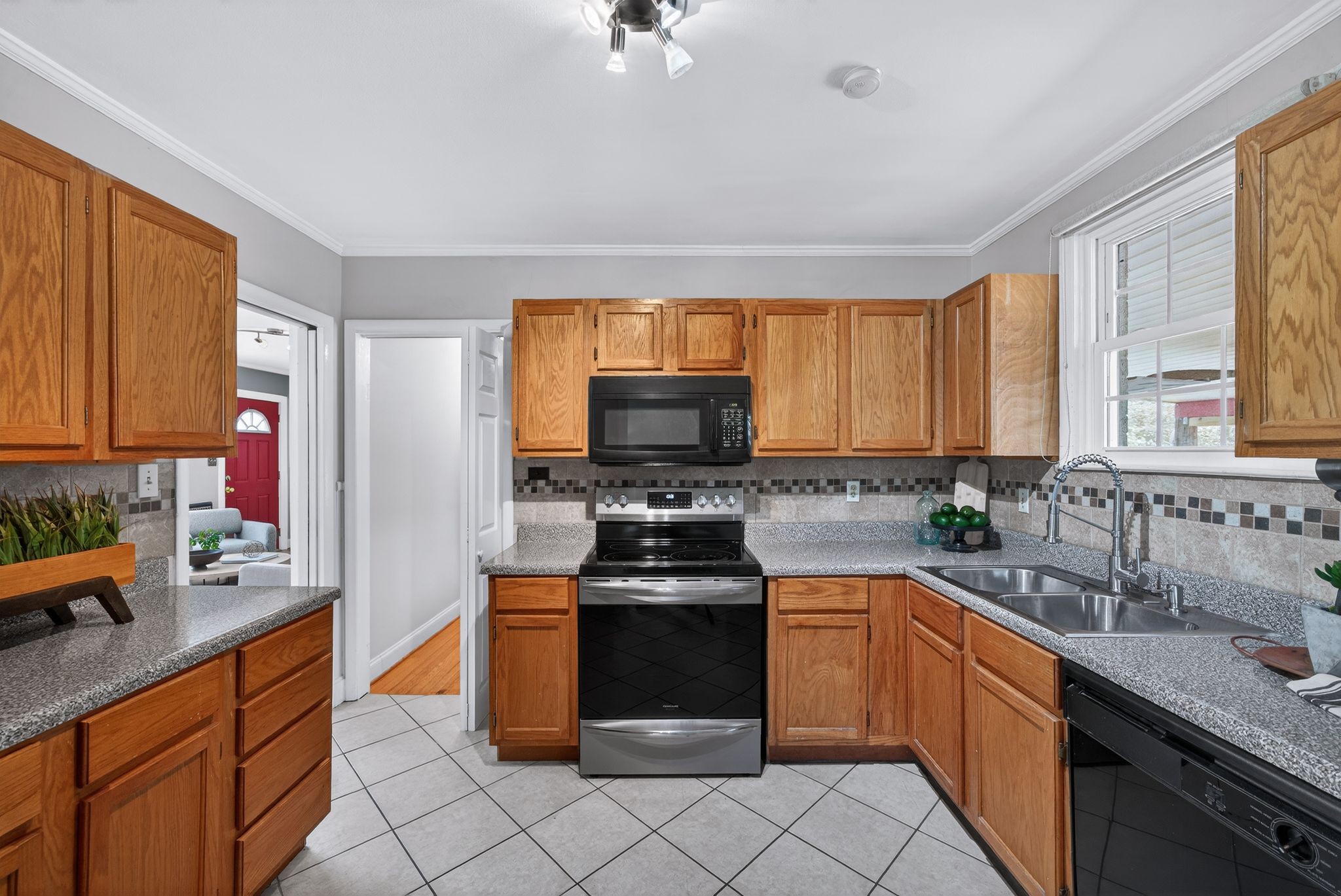 901 Vantrease Road Madison, TN 37115 - Photo 12 of 35