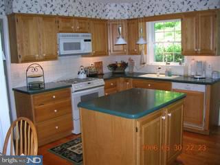 1252 Prizer Road Pottstown, PA 19465 - Photo 4 of 6 Gallery Image 4