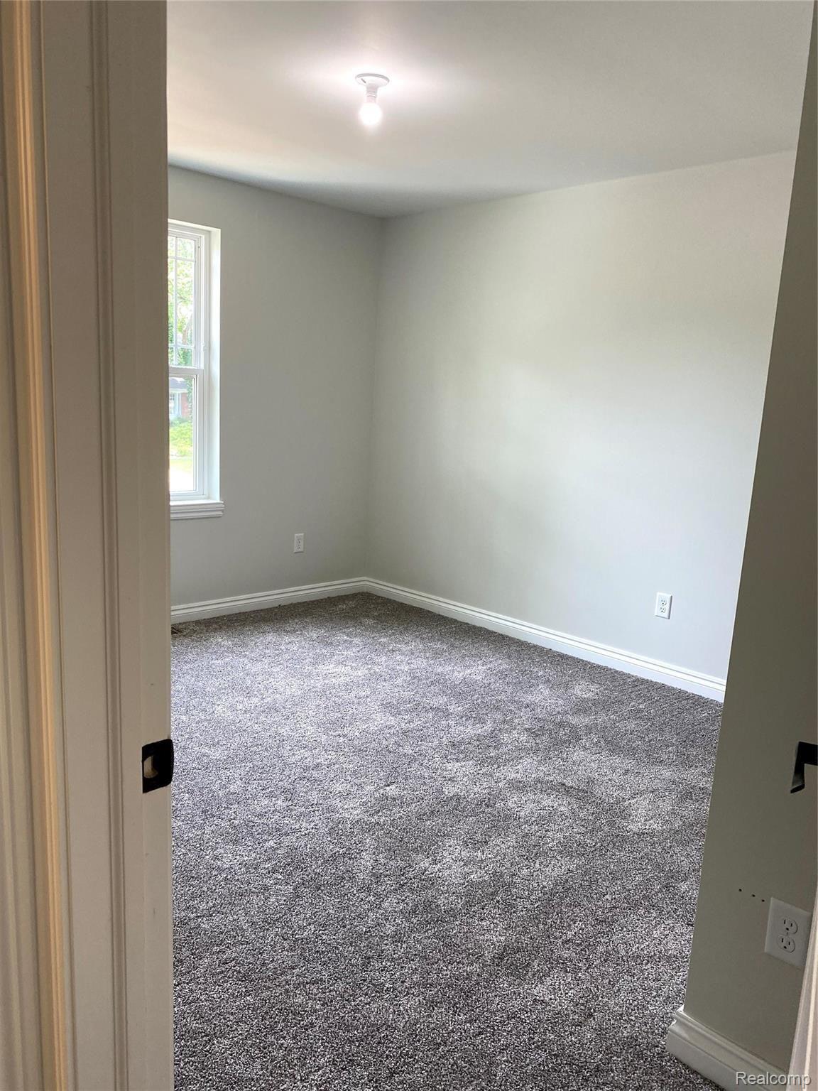 17310 Wayne Road Livonia, MI 48152 - Photo 30 of 47 30.jpg