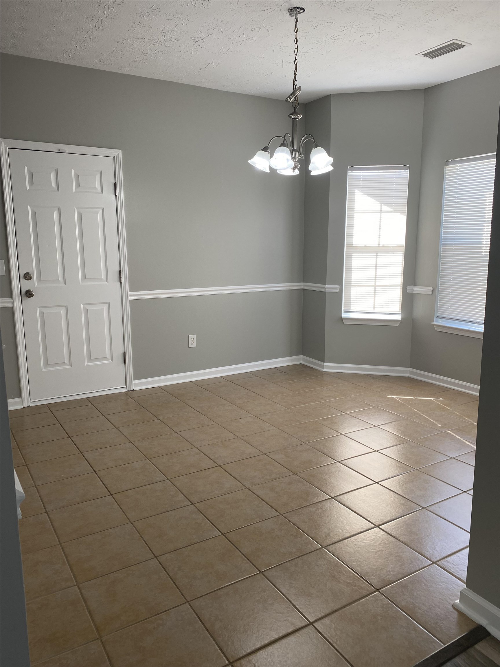 3872 Emerille Drive Foley, AL 36535 - Photo 3 of 19 Dining Room