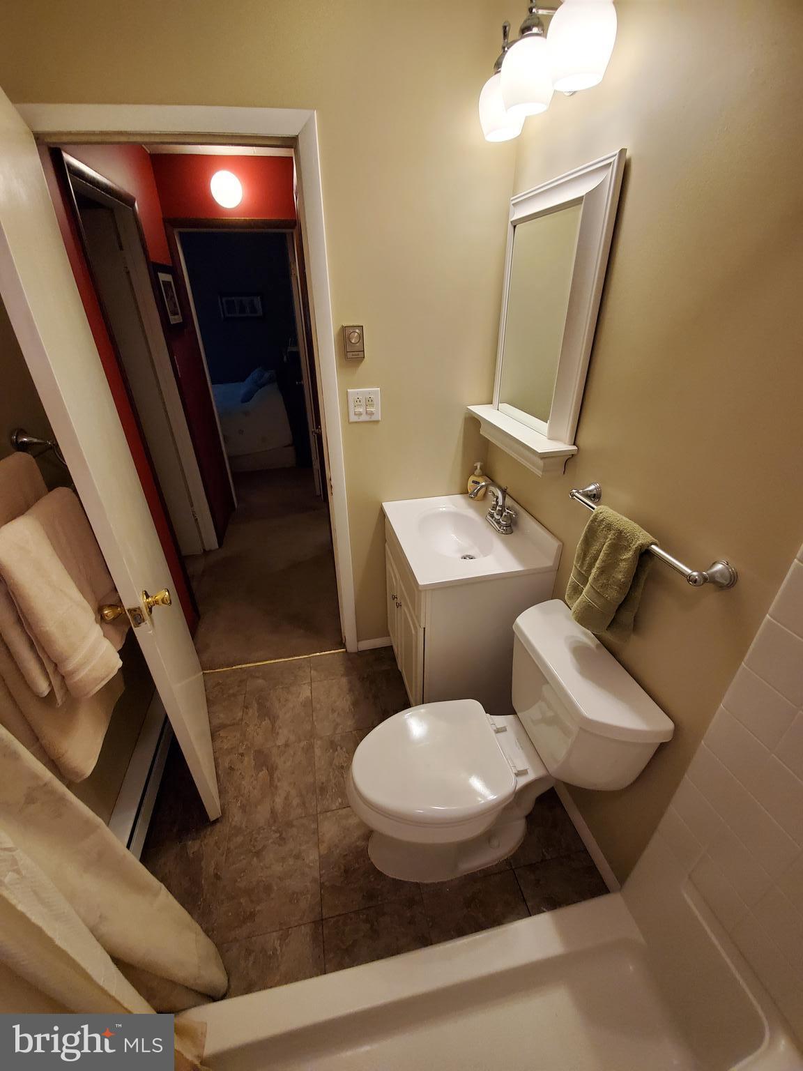 59 Jasmine Road Levittown, PA 19056 - Photo 14 of 52 Gallery Image 14