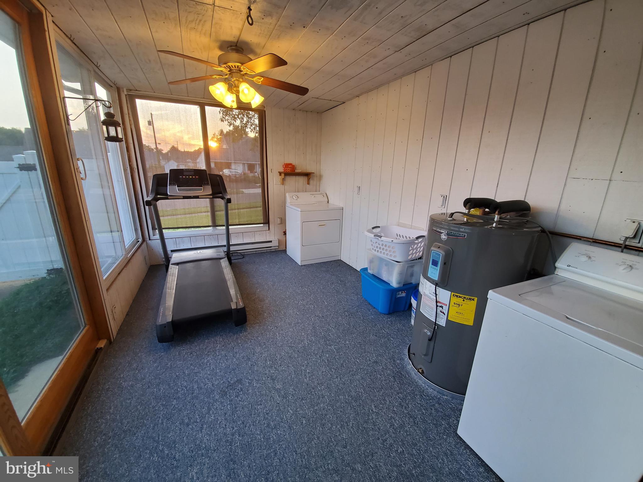 59 Jasmine Road Levittown, PA 19056 - Photo 50 of 52 Sun Room//Laundry area