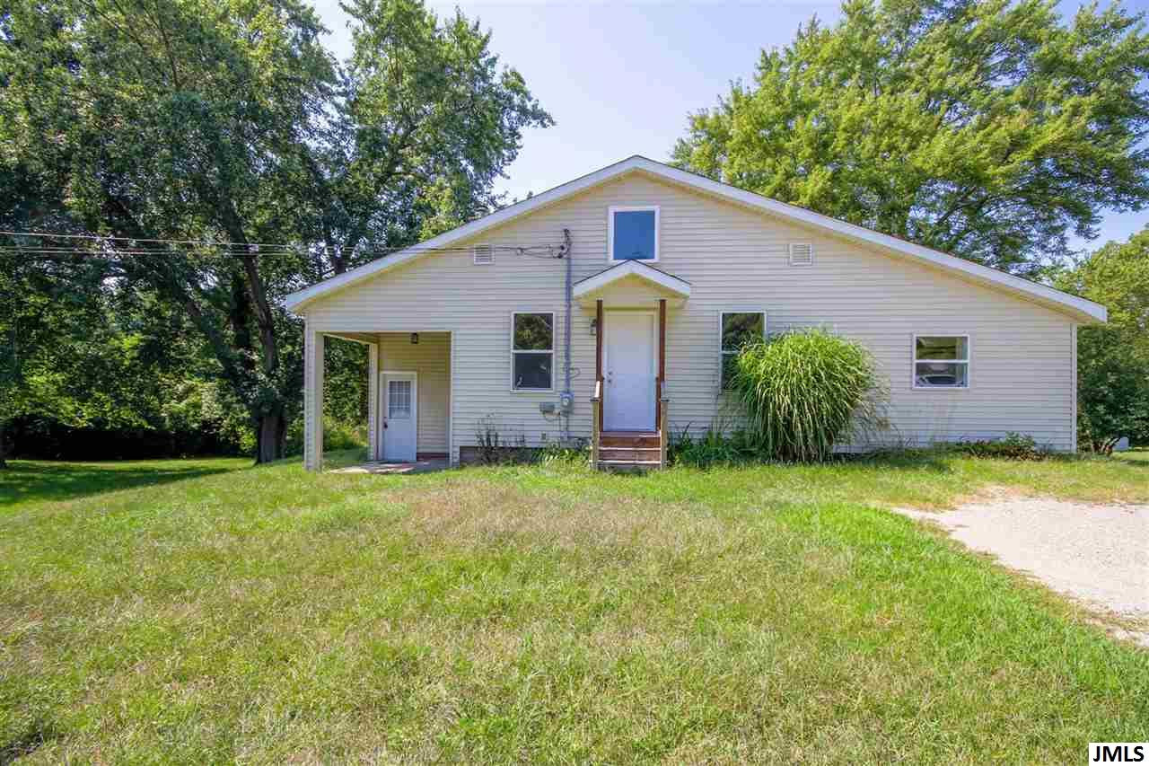 1112 Donnely Road Jackson, MI 49201 - Photo 1 of 17 Photo 1