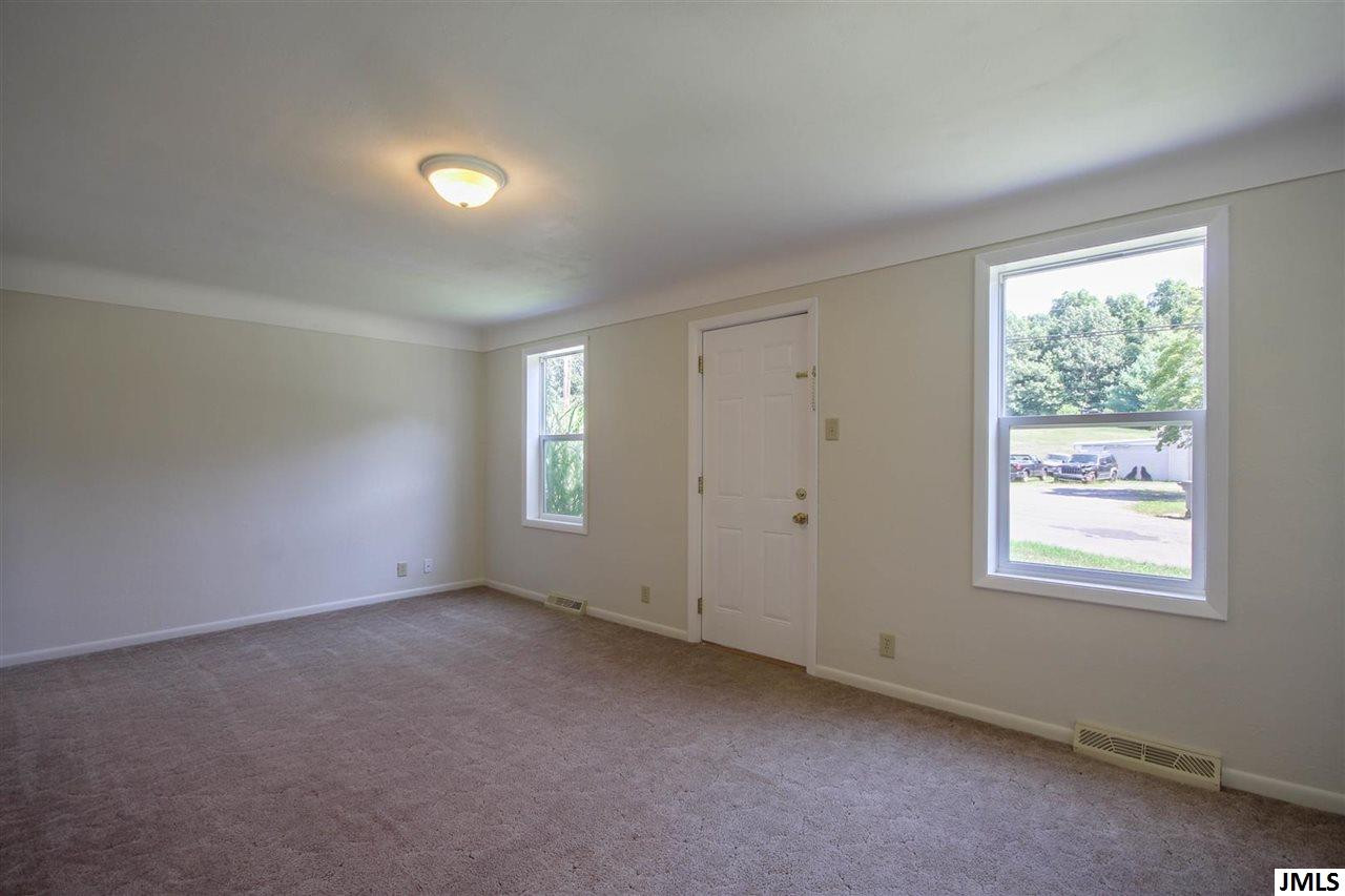 1112 Donnely Road Jackson, MI 49201 - Photo 4 of 17 Photo 4