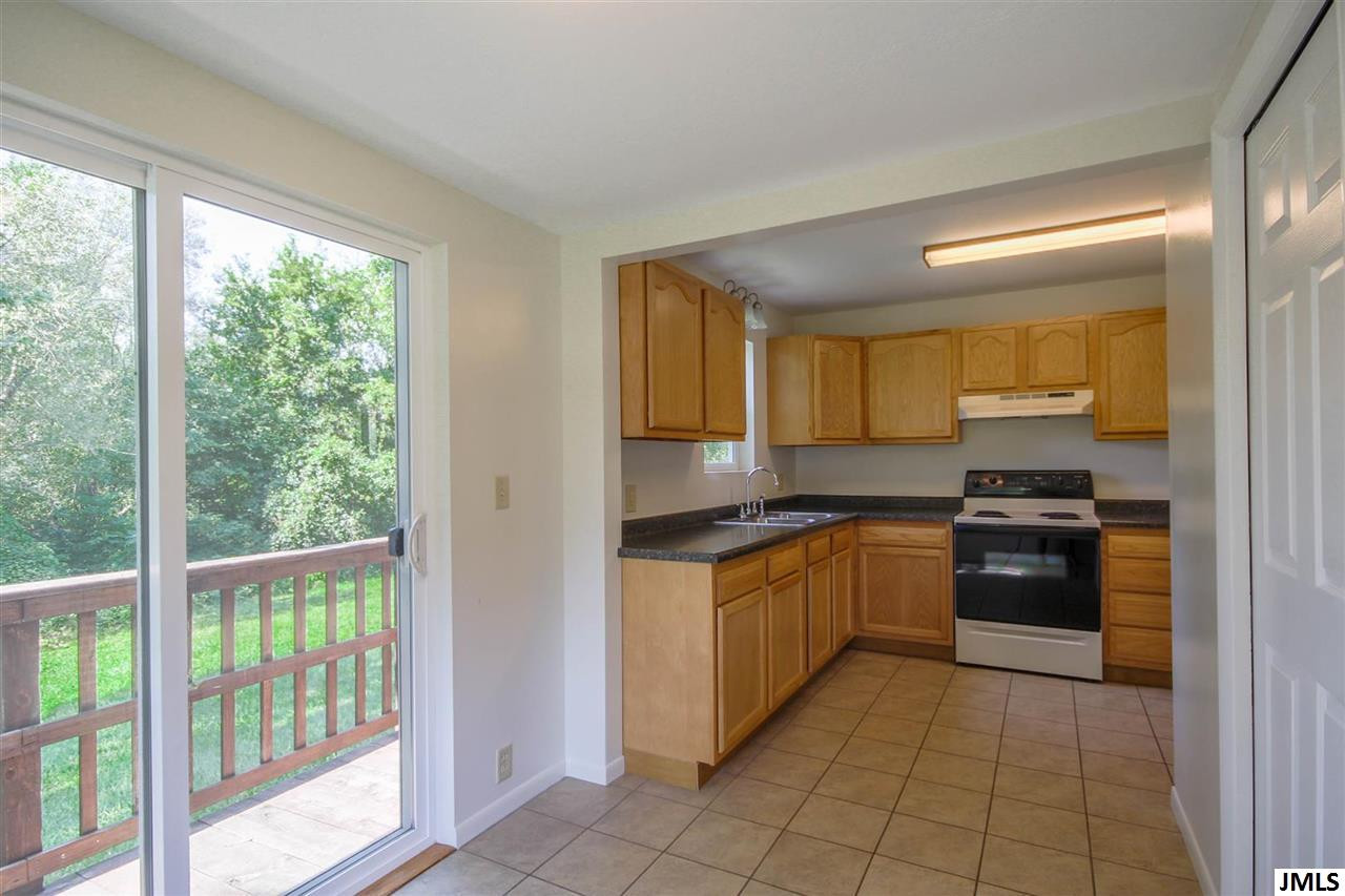 1112 Donnely Road Jackson, MI 49201 - Photo 6 of 17 Photo 6