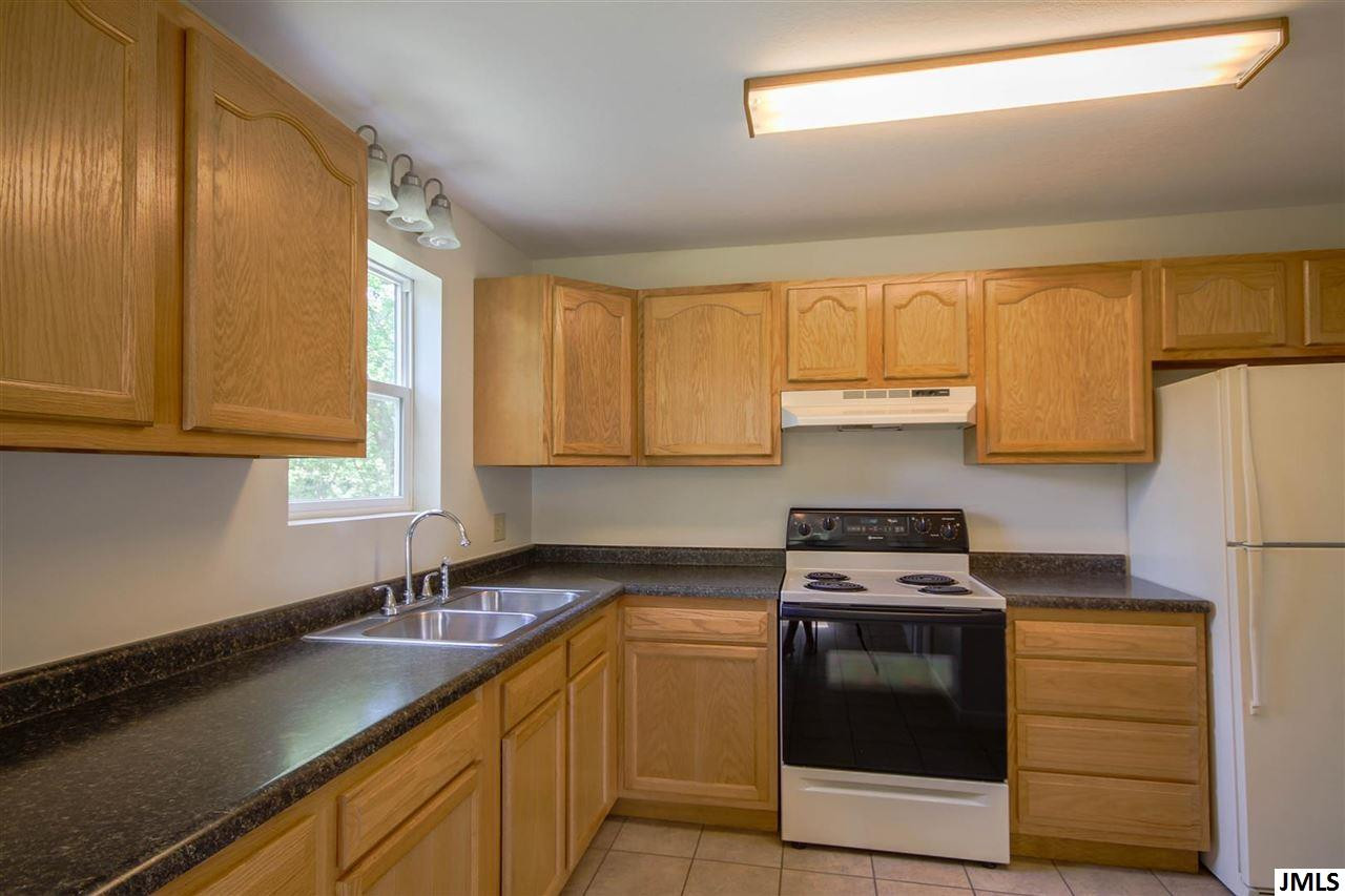 1112 Donnely Road Jackson, MI 49201 - Photo 8 of 17 Photo 8