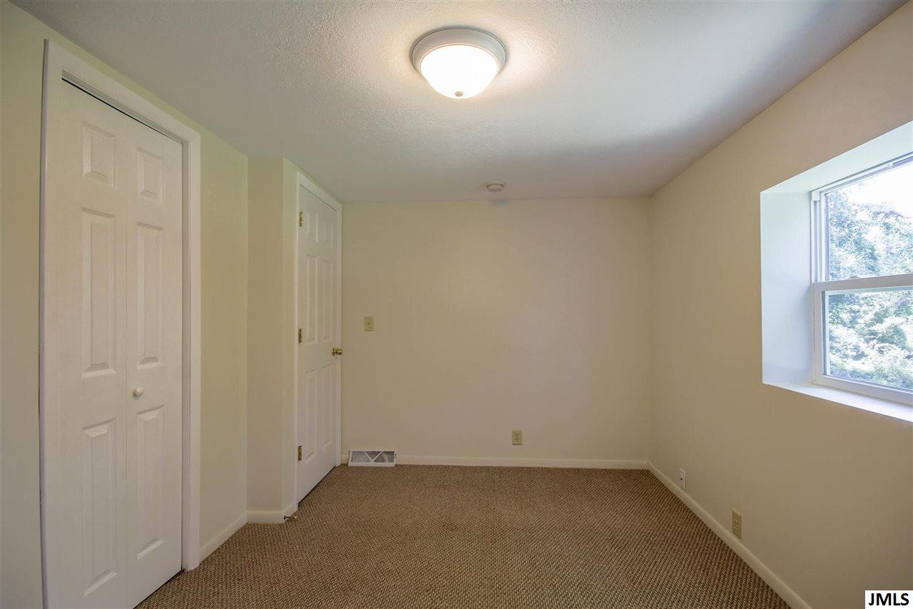 1112 Donnely Road Jackson, MI 49201 - Photo 9 of 17 Photo 9