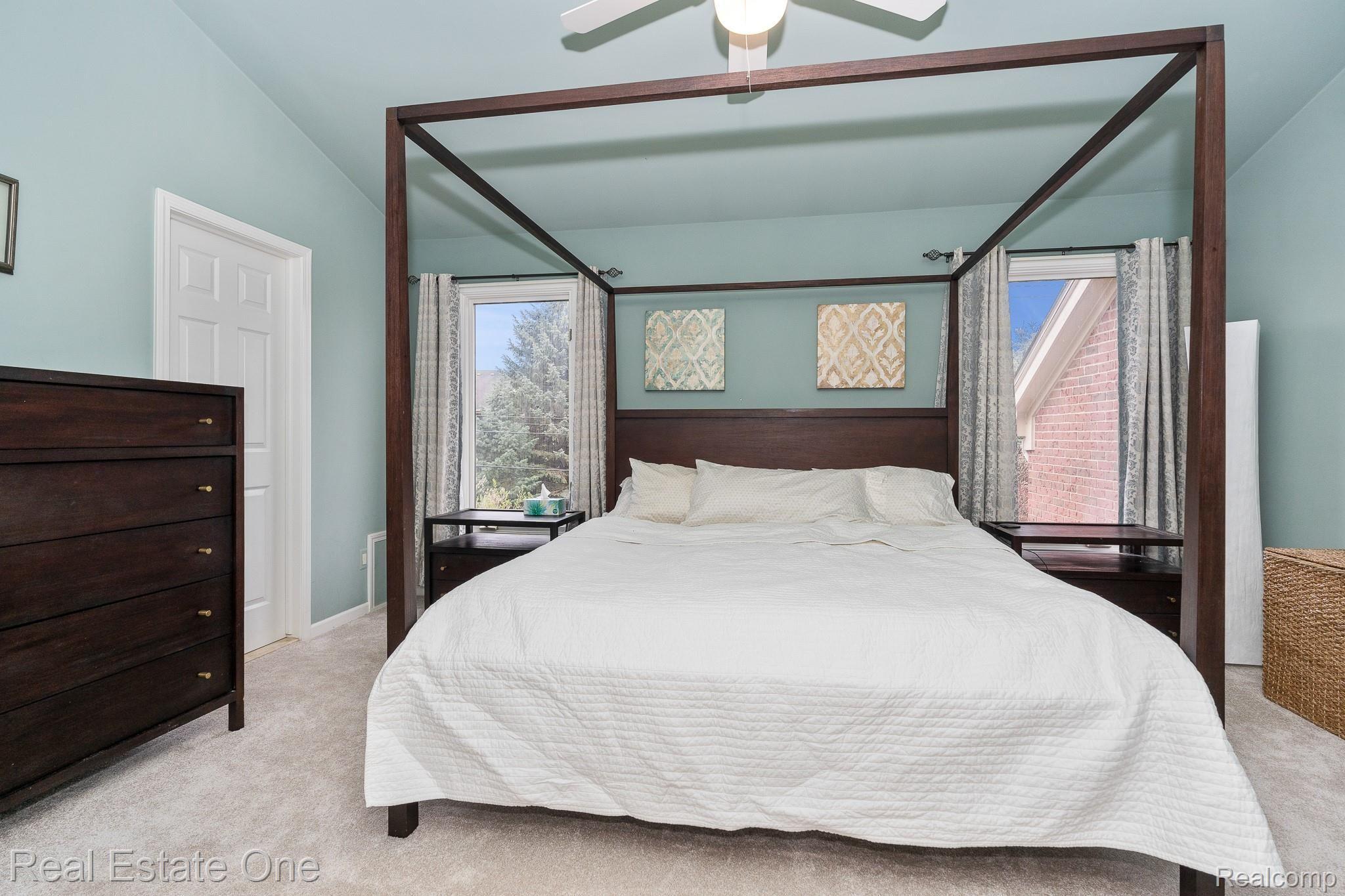 1712 Chase Drive Rochester, MI 48307 - Photo 23 of 44 1712 Chase MLS-W036.jpg