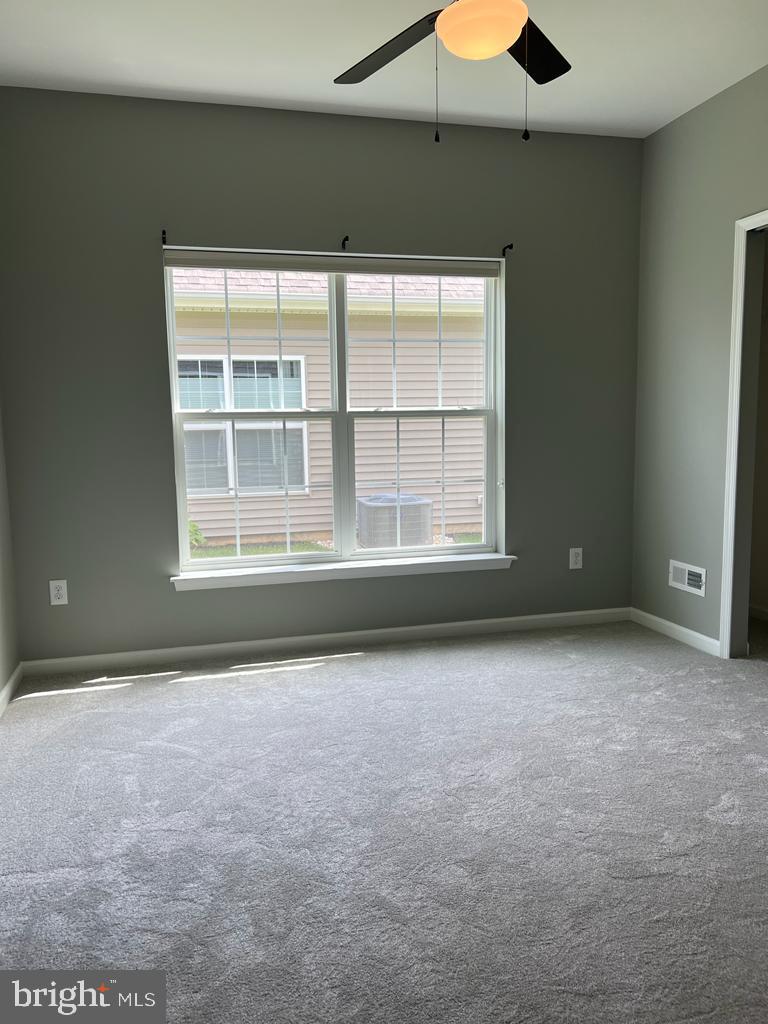 162 Field Loop Glassboro, NJ 08028 - Photo 4 of 15 Eating Kitchen