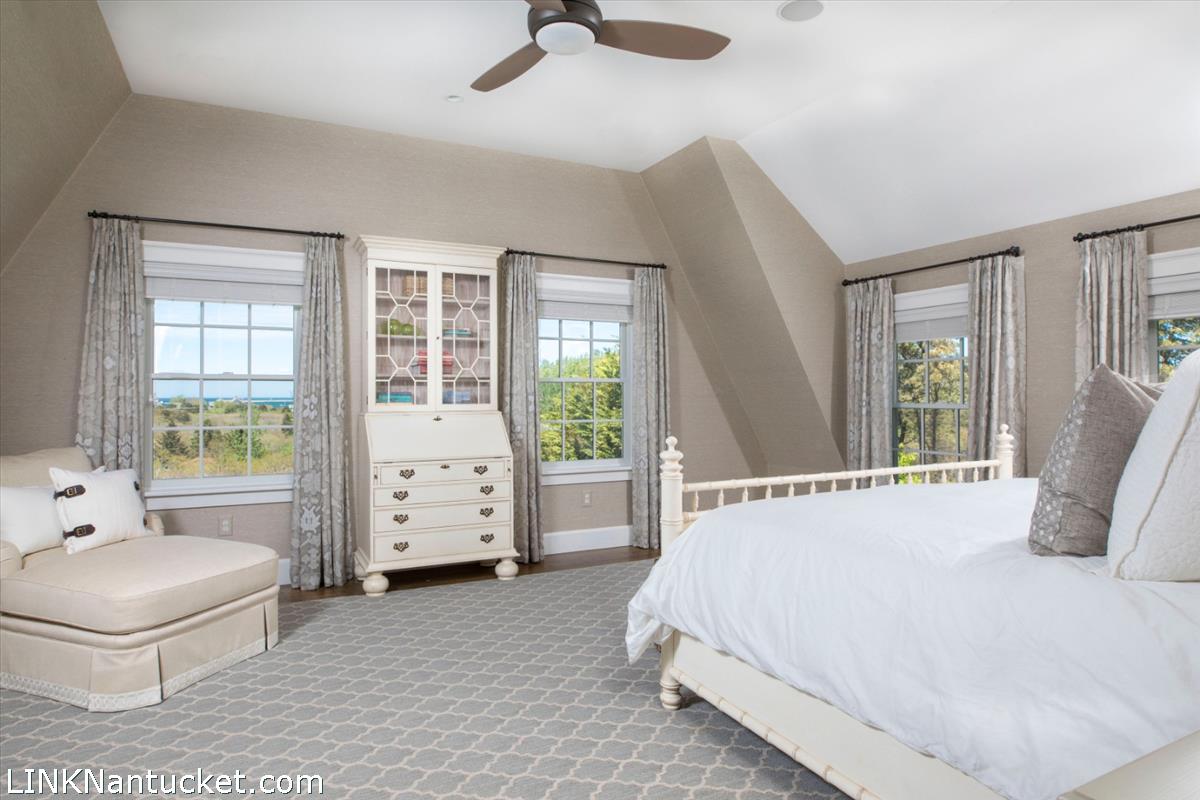 21 Brewster Road Nantucket, MA 02554 - Photo 17 of 35